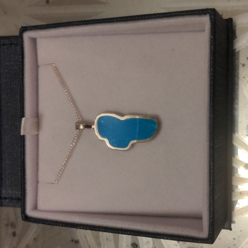 Turquoise Lake Tahoe Pendant Set in Sterling Silver & Sterling 22" Chain